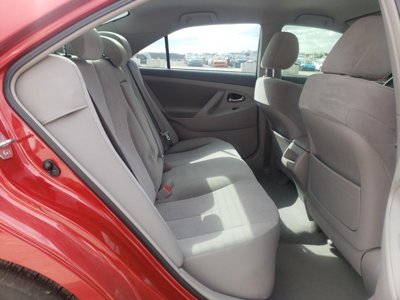 Photo 6 from auction – 2011 TOYOTA CAMRY BASE with VIN 4T4BF3EK7BR106915