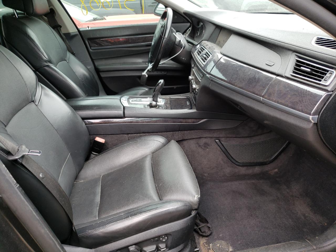Photo 5 from auction – 2010 BMW 750 LI with VIN WBAKB8C58ACY63845