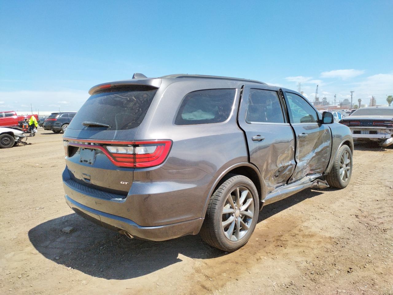 Photo 4 from auction – 2017 DODGE DURANGO GT with VIN 1C4RDHDGXHC936218