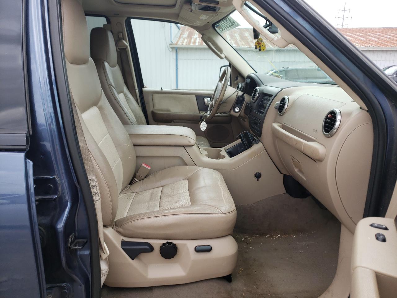 Photo 5 from auction – 2004 FORD EXPEDITION with VIN 1FMFU18LX4LA11249