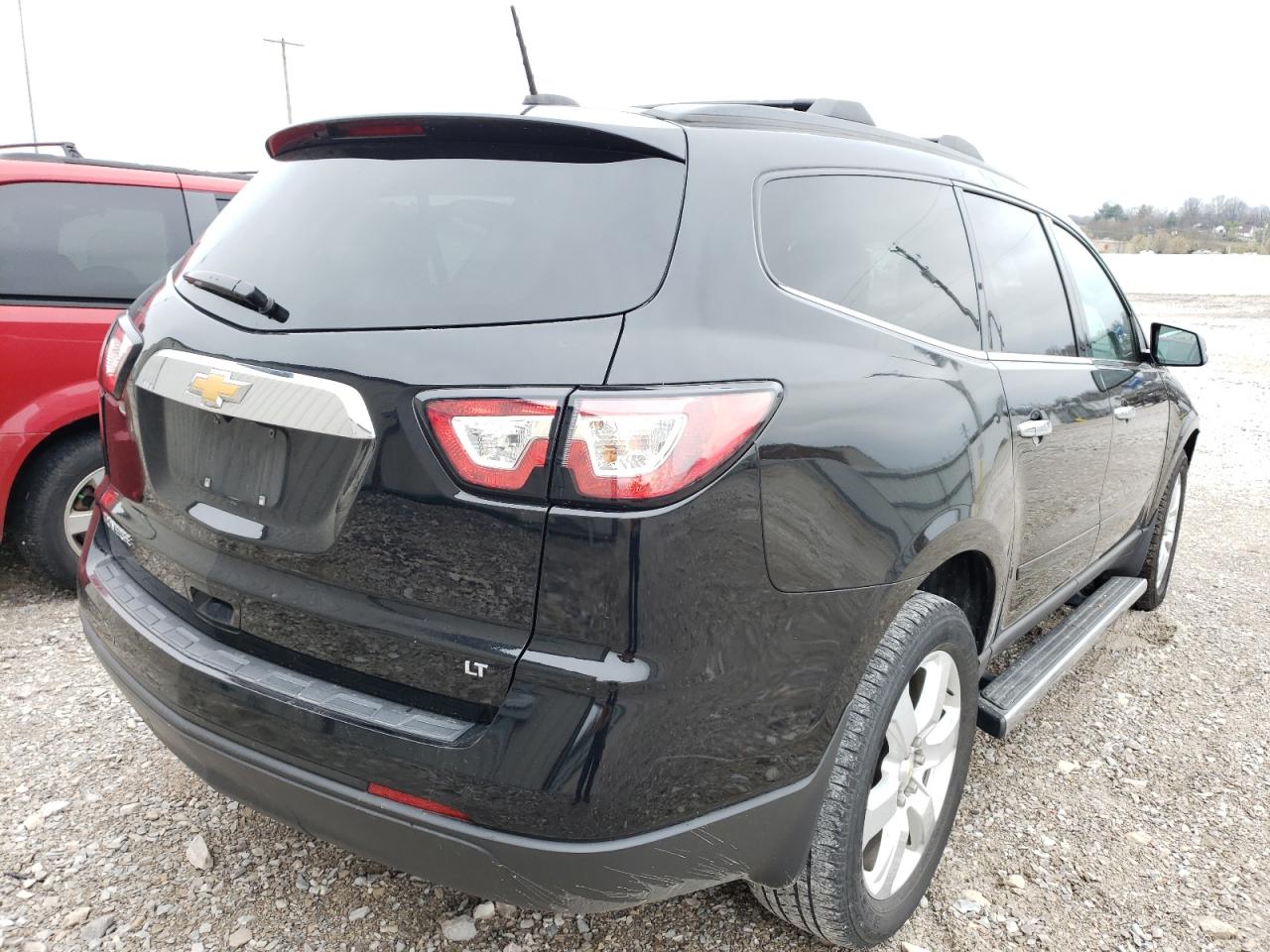 Photo 4 from auction – 2017 CHEVROLET TRAVERSE L with VIN 1GNKRGKD4HJ113079