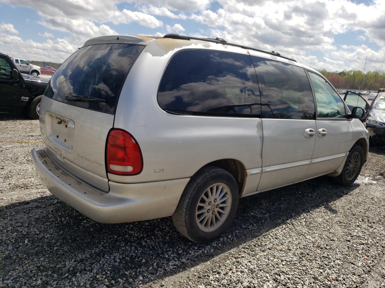 Photo 4 from auction – 2000 CHRYSLER TOWN & COU with VIN 1C4GP44G7YB776313