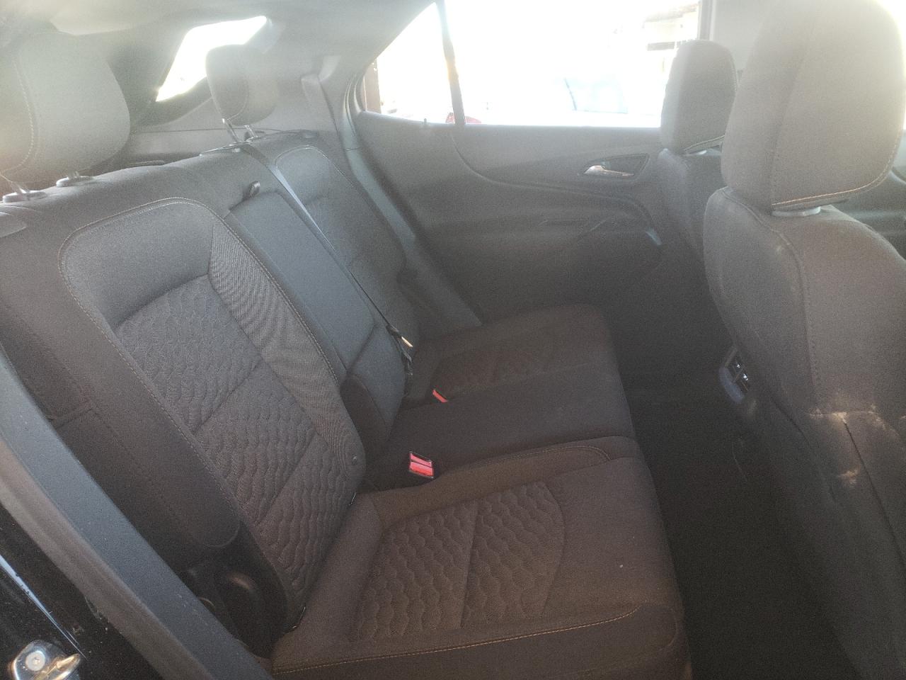 Photo 6 from auction – 2018 CHEVROLET EQUINOX LT with VIN 2GNAXJEV4J6142460