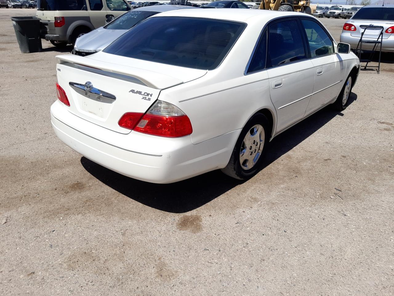 Photo 4 from auction – 2003 TOYOTA AVALON XL with VIN 4T1BF28B13U293845