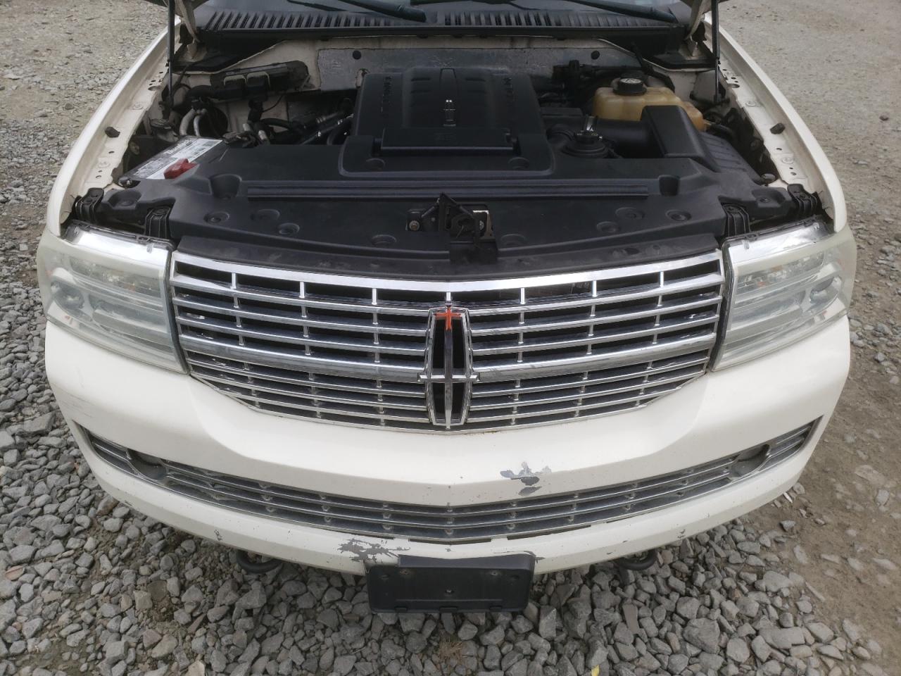 Photo 7 from auction – 2007 LINCOLN NAVIGATOR with VIN 5LMFL285X7LJ13727