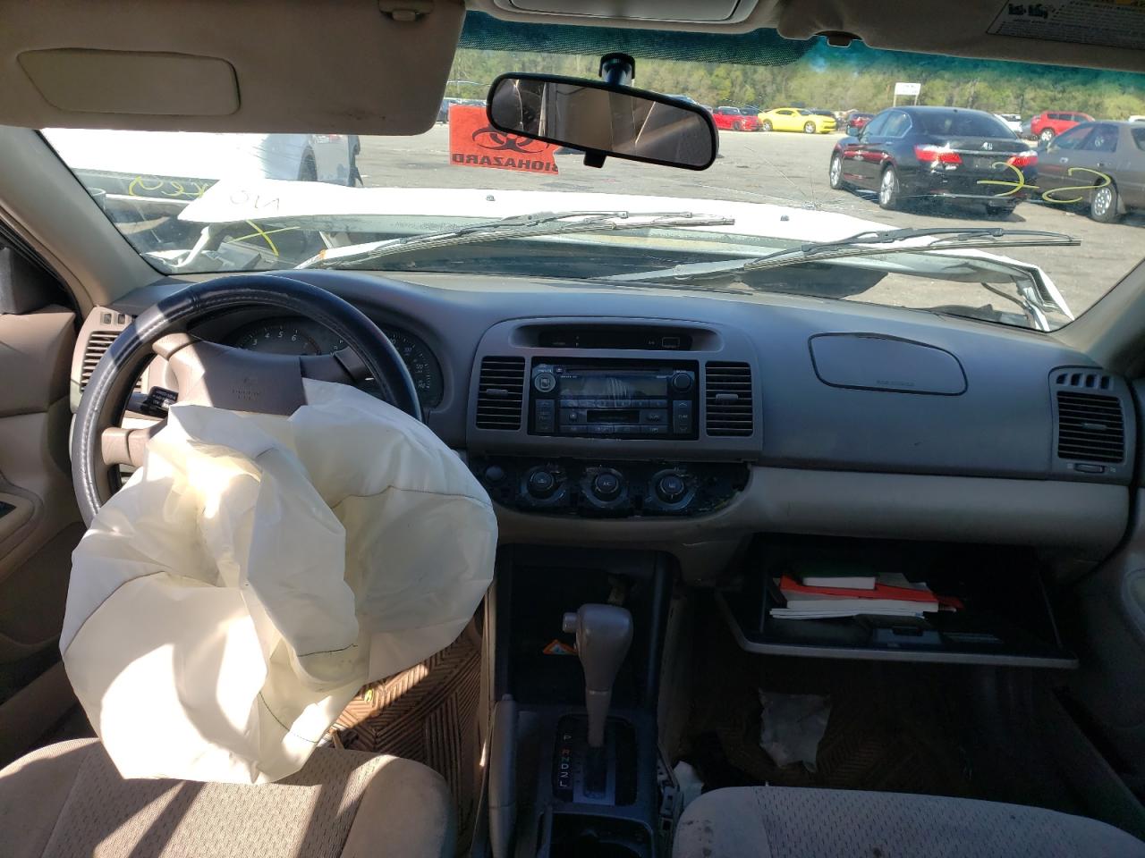 Photo 9 from auction – 2004 TOYOTA CAMRY LE with VIN 4T1BE32K34U278752