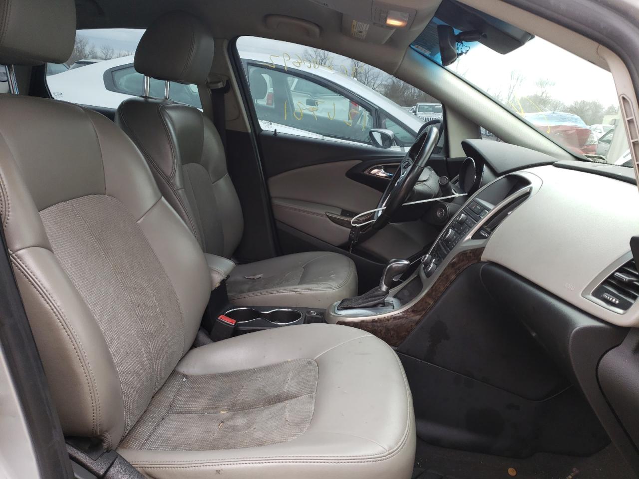 Photo 5 from auction – 2013 BUICK VERANO with VIN 1G4PP5SK0D4116640