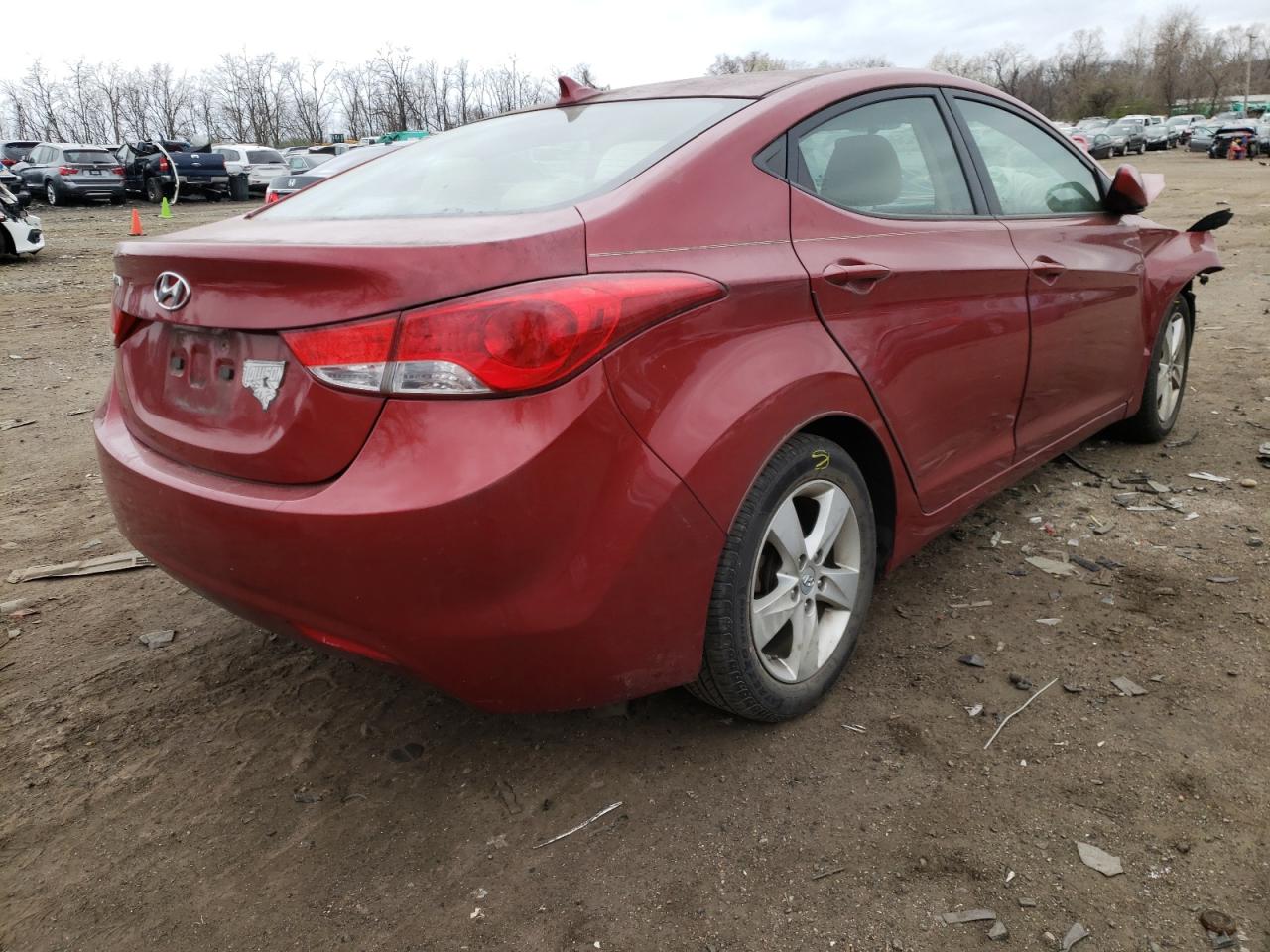 Photo 4 from auction – 2011 HYUNDAI ELANTRA GL with VIN KMHDH4AEXBU146473