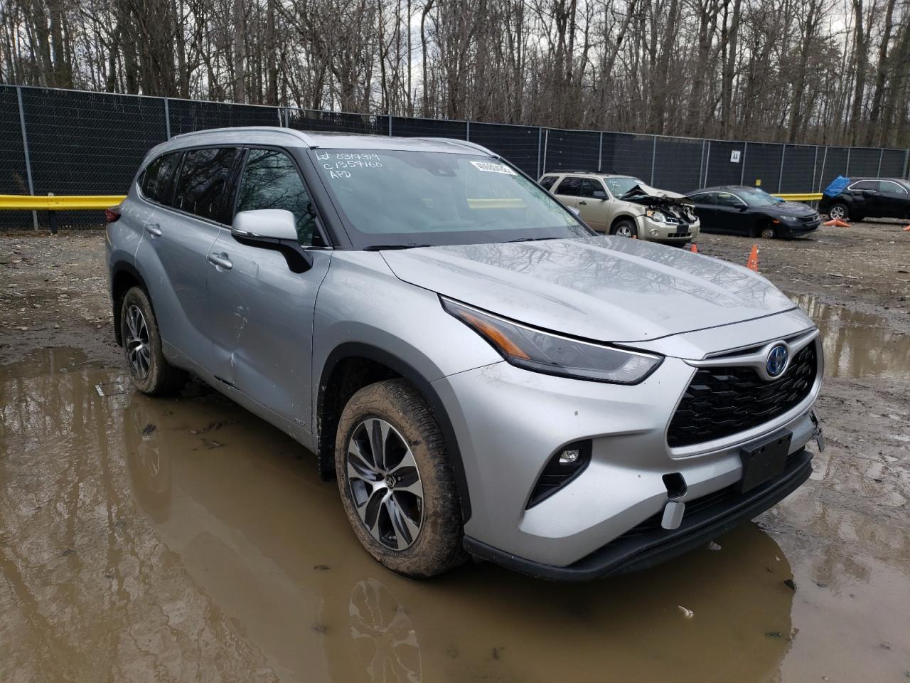 TOYOTA HIGHLANDER 2022 with VIN 5TDGBRCH0NS539687 - Photo from auction