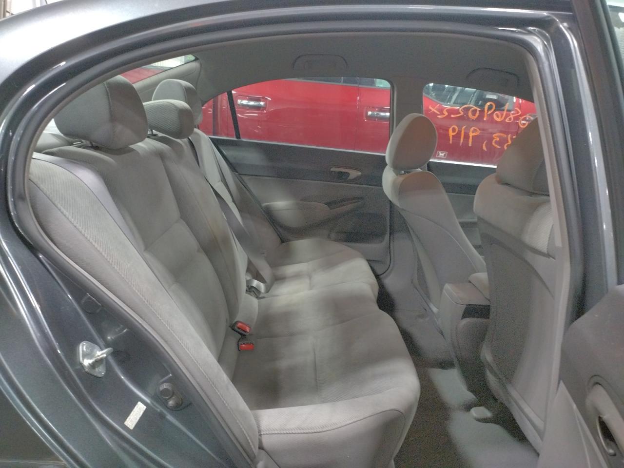 Photo 6 from auction – 2011 HONDA CIVIC LX with VIN 19XFA1E5XBE015018