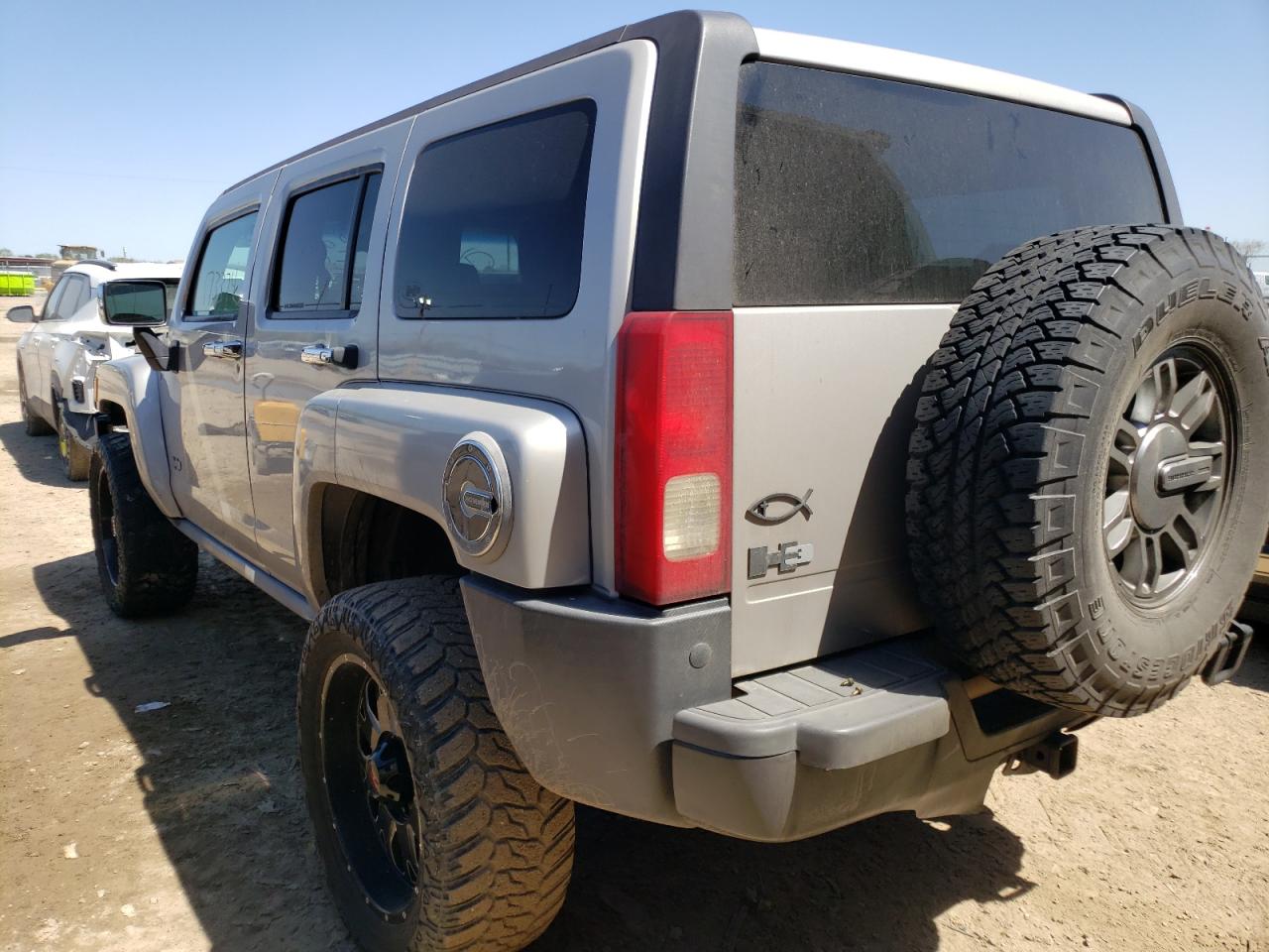 Photo 3 from auction – 2006 HUMMER H3 with VIN 5GTDN136068298285