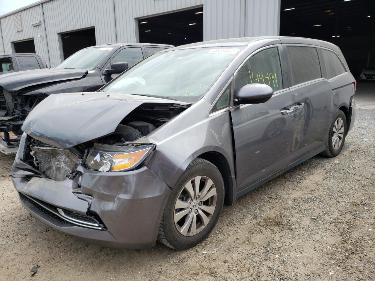 Photo 2 from auction – 2014 HONDA ODYSSEY EX with VIN 5FNRL5H66EB045893