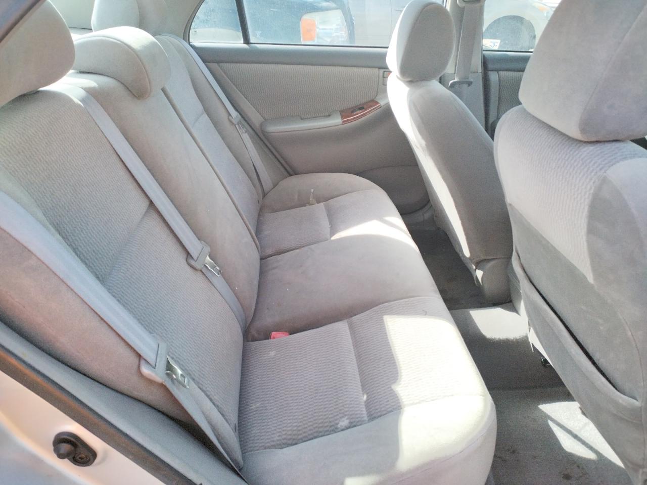 Photo 6 from auction – 2005 TOYOTA COROLLA CE with VIN 1NXBR30E65Z516421