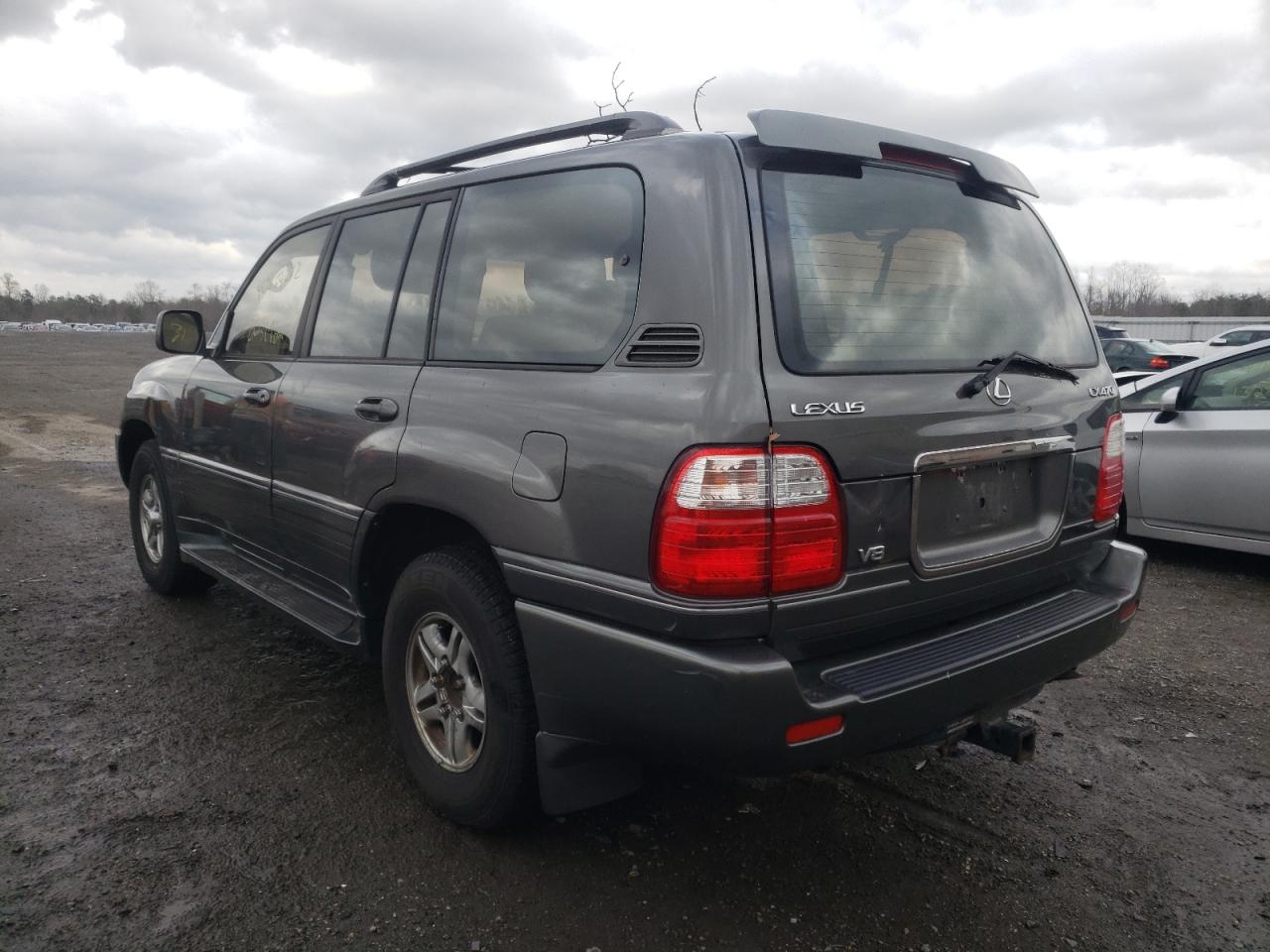 Photo 3 from auction – 2002 LEXUS LX 470 with VIN JTJHT00W023516825