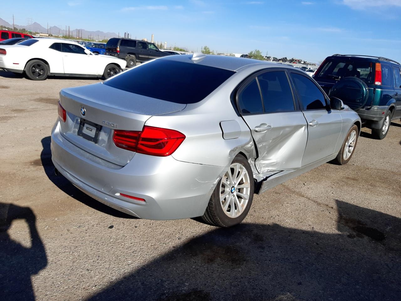 Photo 4 from auction – 2018 BMW 320 I with VIN WBA8A9C52JAH12324