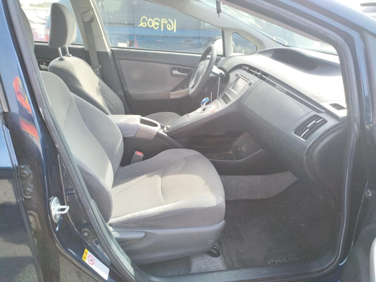 Photo 5 from auction – 2014 TOYOTA PRIUS with VIN JTDKN3DU5E1772844