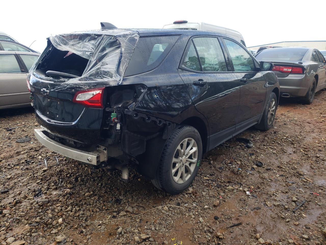 Photo 4 from auction – 2019 CHEVROLET EQUINOX LS with VIN 2GNAXHEV9K6243343