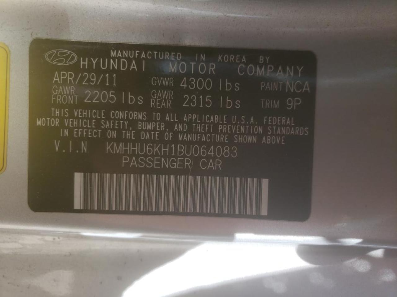 Photo 10 from auction – 2011 HYUNDAI GENESIS CO with VIN KMHHU6KH1BU064083