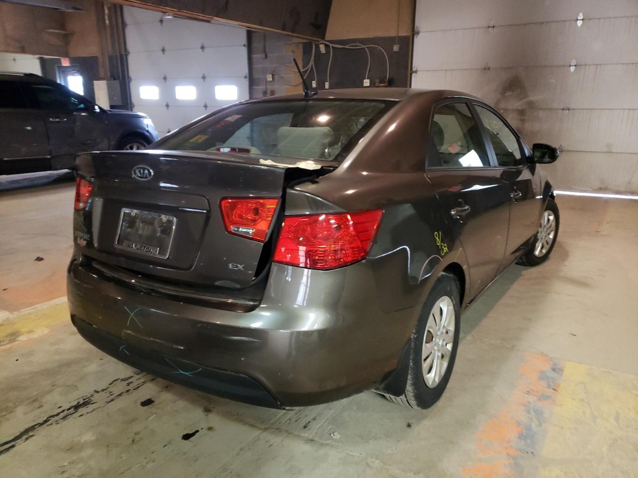 Photo 4 from auction – 2011 KIA FORTE EX with VIN KNAFU4A23B5420683