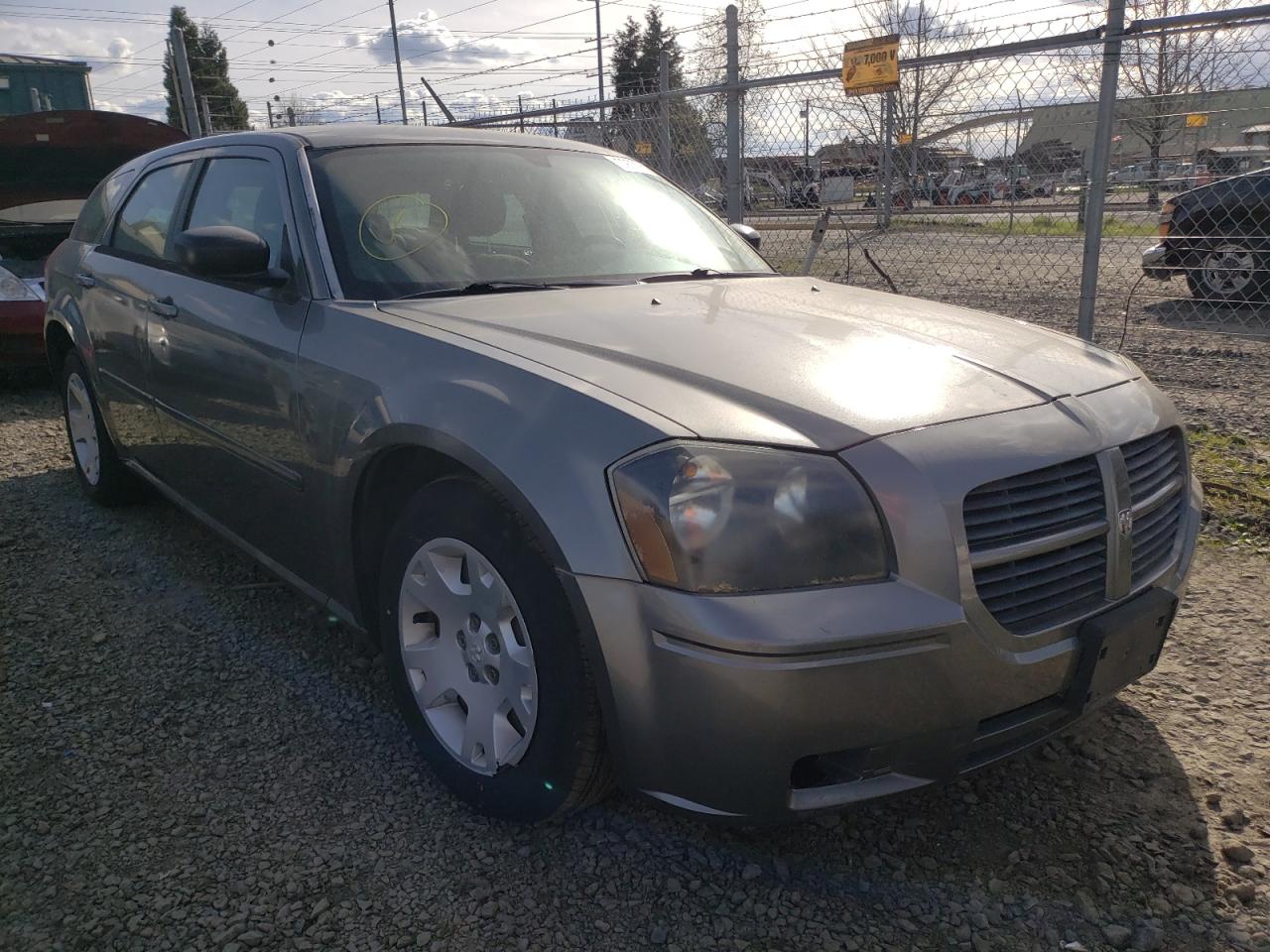 Photo 1 from auction – 2005 DODGE MAGNUM SE with VIN 2D4FV48T15H567129