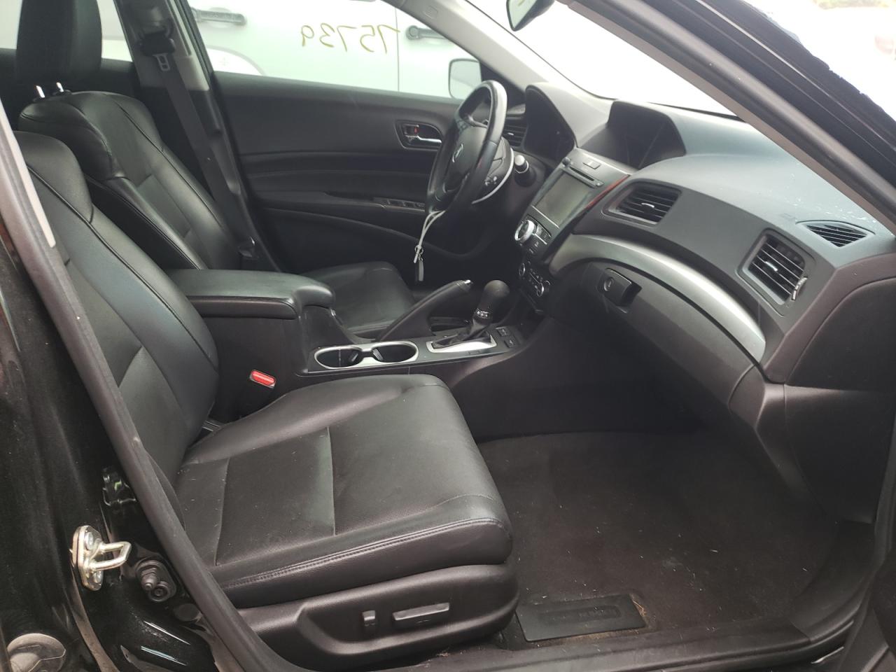 Photo 5 from auction – 2017 ACURA ILX PREMIU with VIN 19UDE2F72HA000978