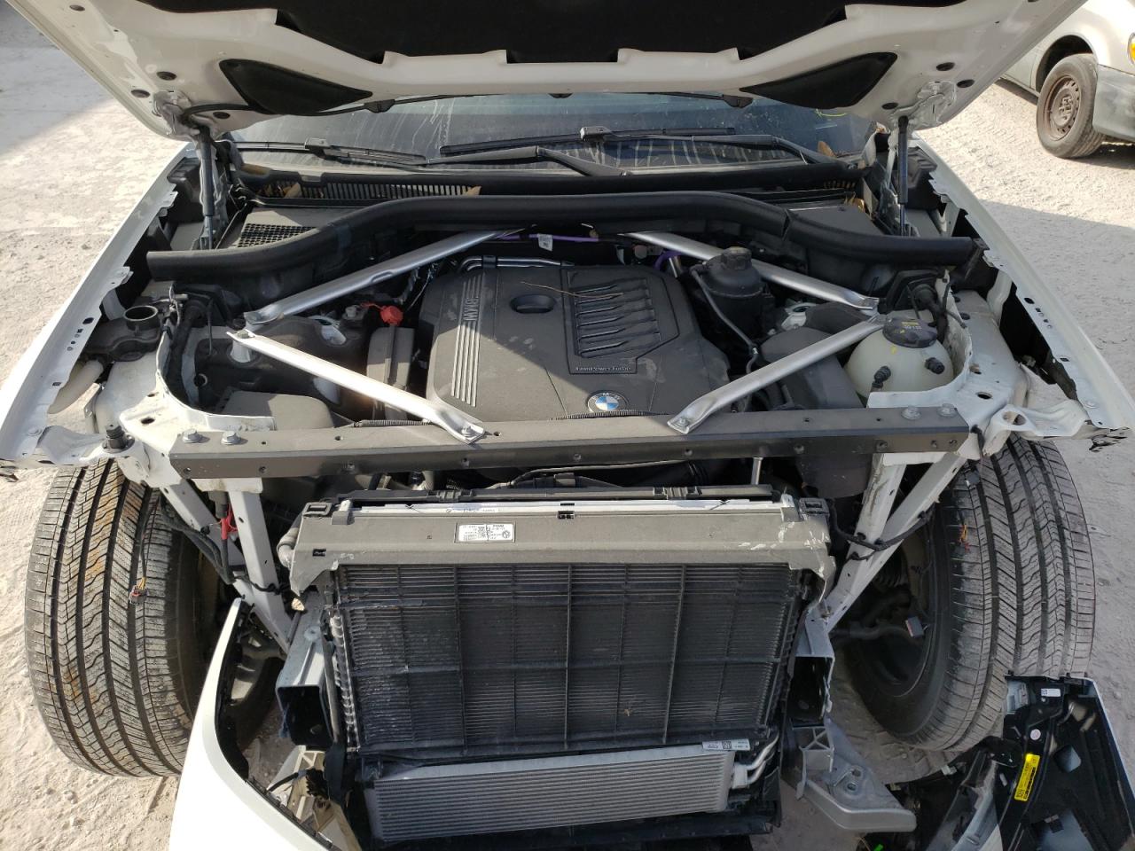Photo 7 from auction – 2022 BMW X7 XDRIVE4 with VIN 5UXCW2C02N9K00902