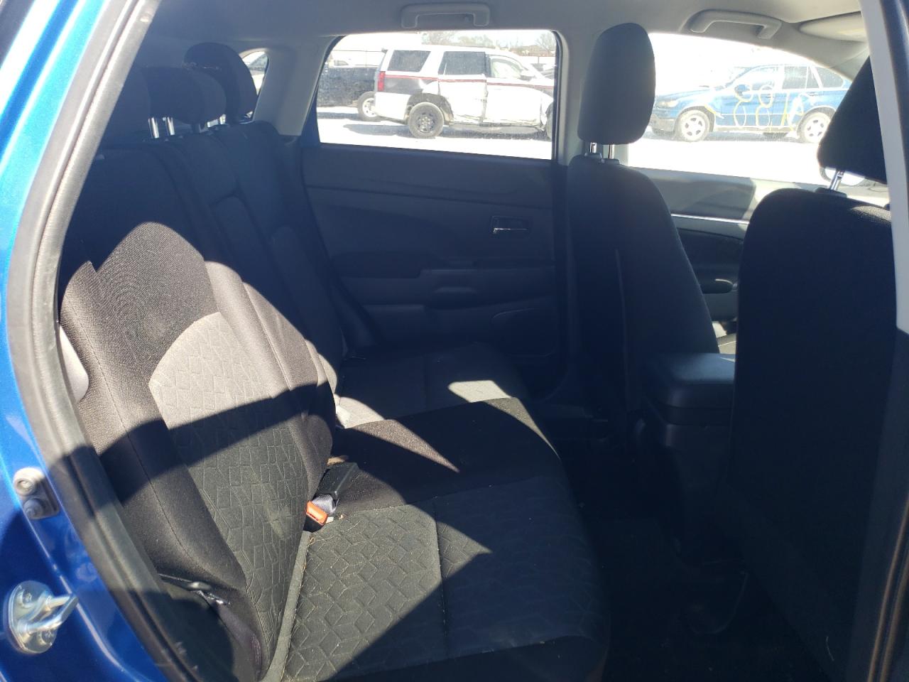 Photo 6 from auction – 2021 MITSUBISHI OUTLANDER with VIN JA4APUAU2MU010983