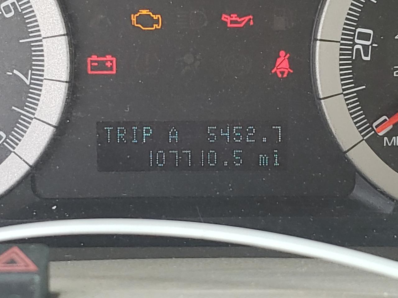 Photo 8 from auction – 2008 FORD ESCAPE XLT with VIN 1FMCU93108KC15156