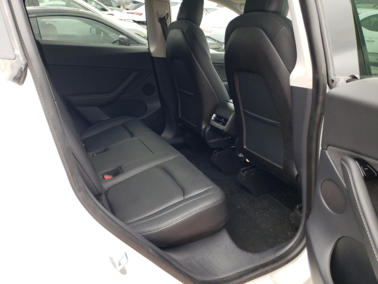 Photo 6 from auction – 2020 TESLA MODEL Y with VIN 5YJYGDEE6LF012492
