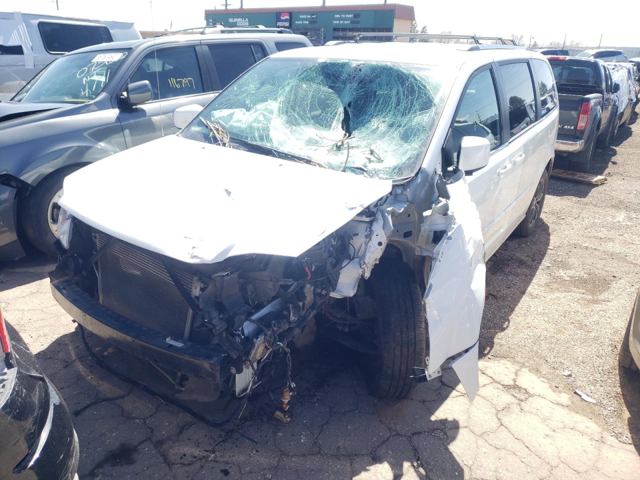 Photo 2 from auction – 2017 DODGE GRAND CARA with VIN 2C4RDGCG3HR735862