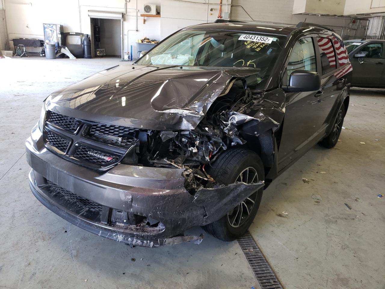 Photo 2 from auction – 2017 DODGE JOURNEY SE with VIN 3C4PDCAB6HT586903