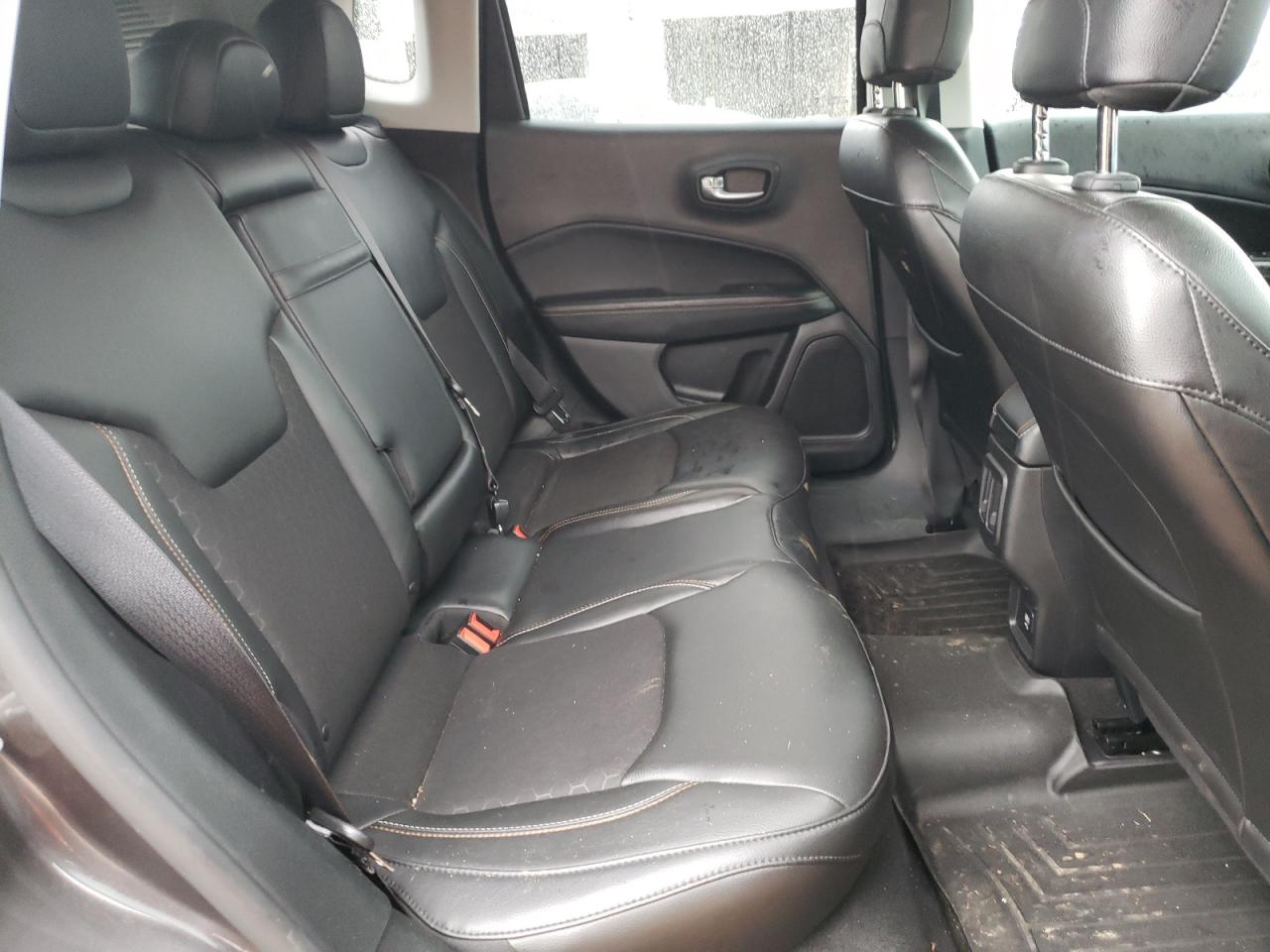 Foto 6 de la subasta – 2018 JEEP COMPASS LA con VIN 3C4NJCBB8JT267975