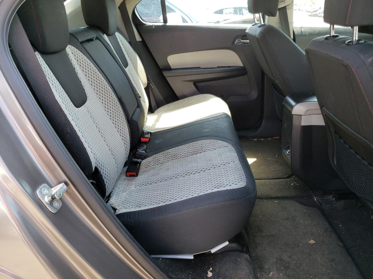 Photo 6 from auction – 2010 CHEVROLET EQUINOX LS with VIN 2CNALBEW6A6416742