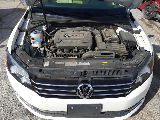 Photo 7 from auction – 2015 VOLKSWAGEN PASSAT S with VIN 1VWAS7A38FC095928
