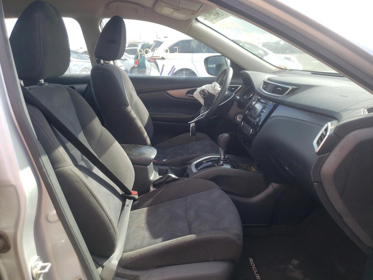 Photo 5 from auction – 2015 NISSAN ROGUE S with VIN KNMAT2MT3FP580663
