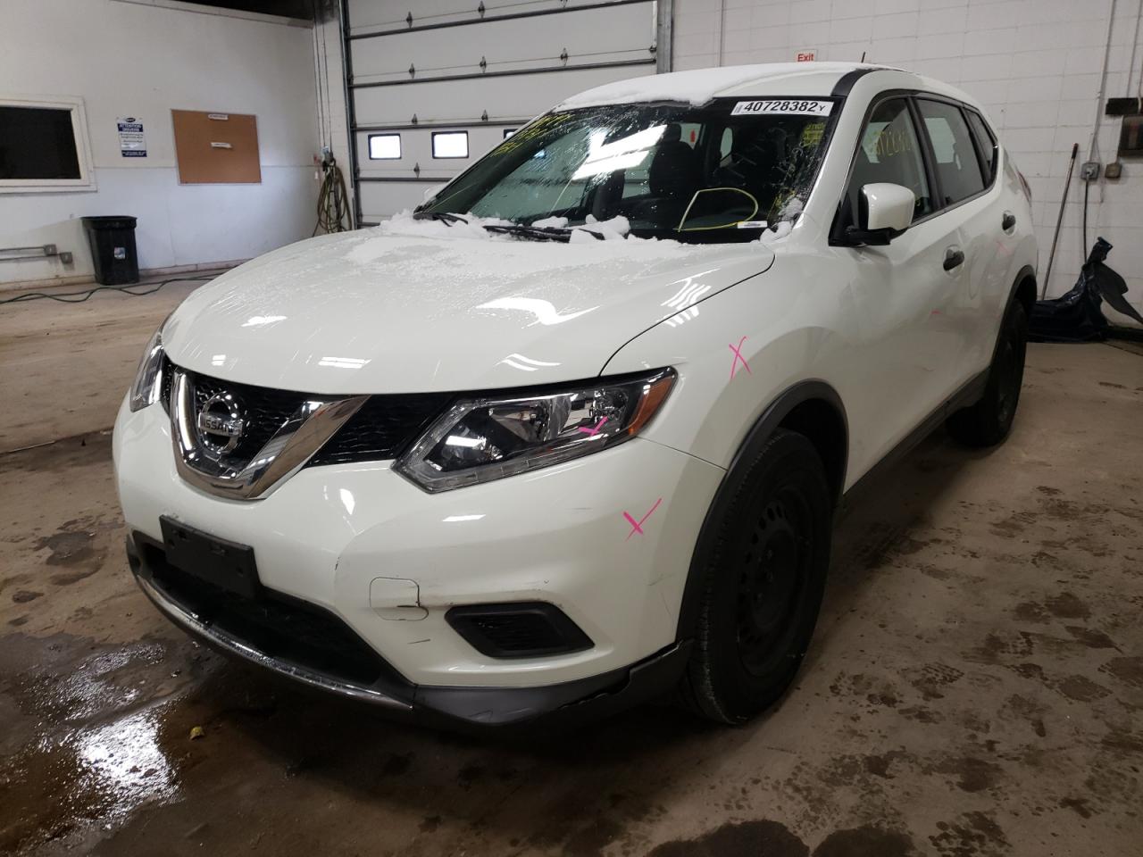 Photo 2 from auction – 2016 NISSAN ROGUE S with VIN KNMAT2MV9GP611465
