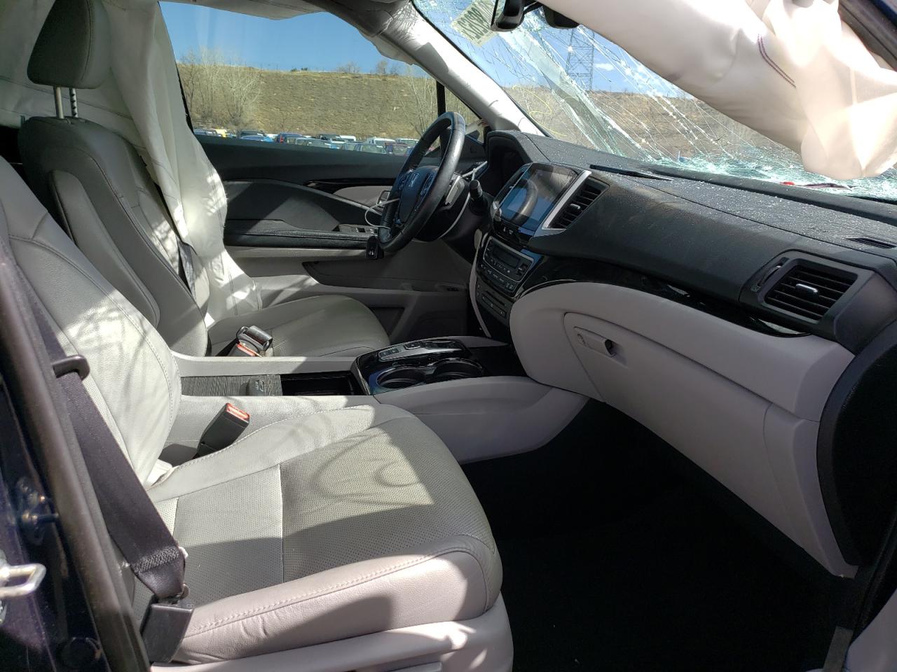 Photo 5 from auction – 2016 HONDA PILOT ELIT with VIN 5FNYF6H00GB123074