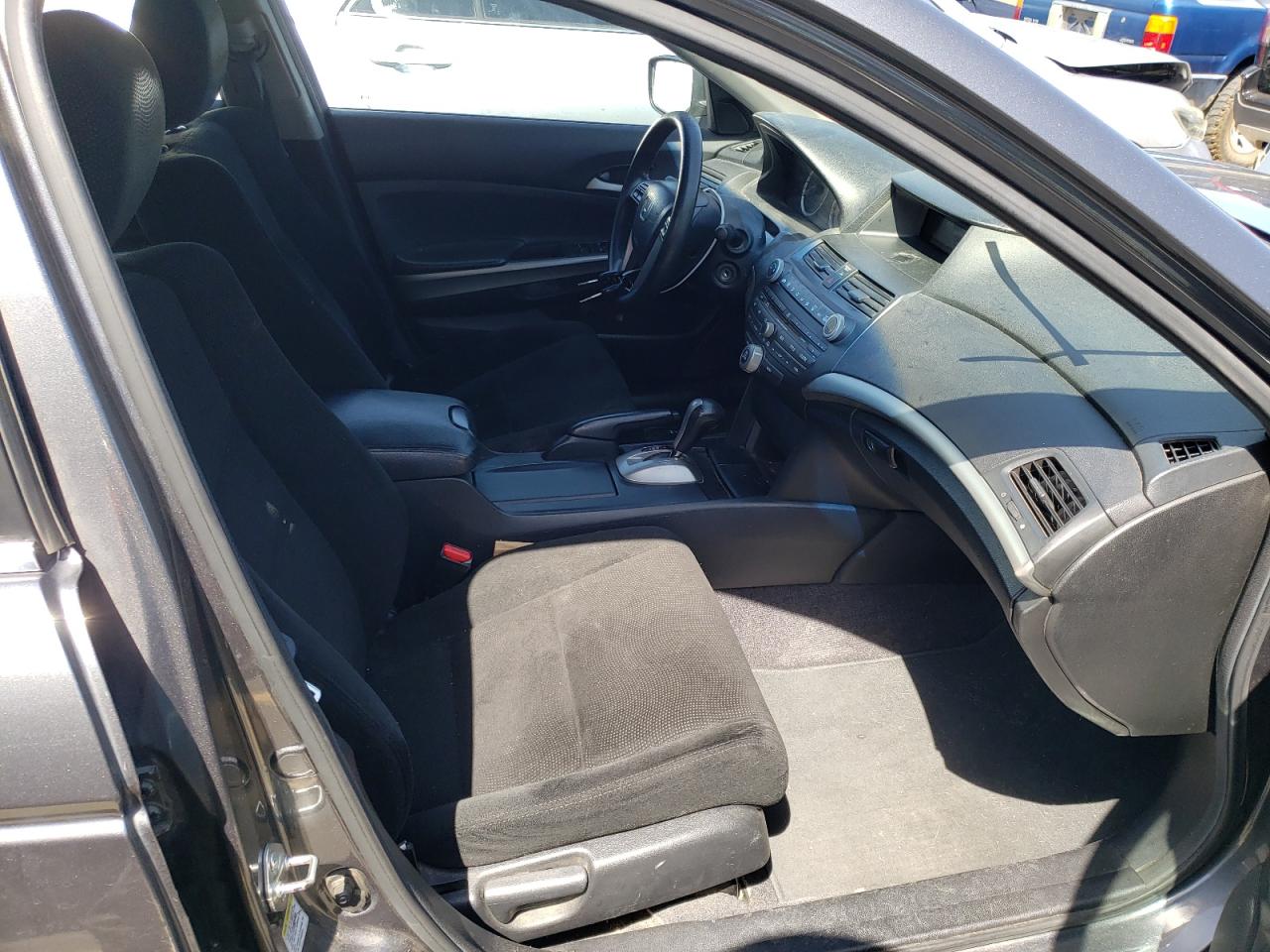 Photo 5 from auction – 2010 HONDA ACCORD EX with VIN 1HGCP2F74AA149940