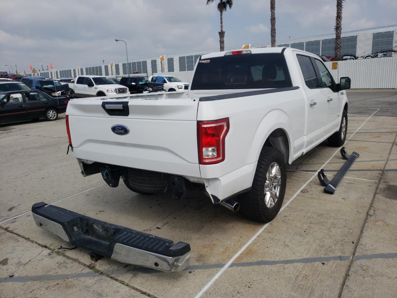 Photo 4 from auction – 2017 FORD F150 SUPER with VIN 1FTEW1CG0HFB22370