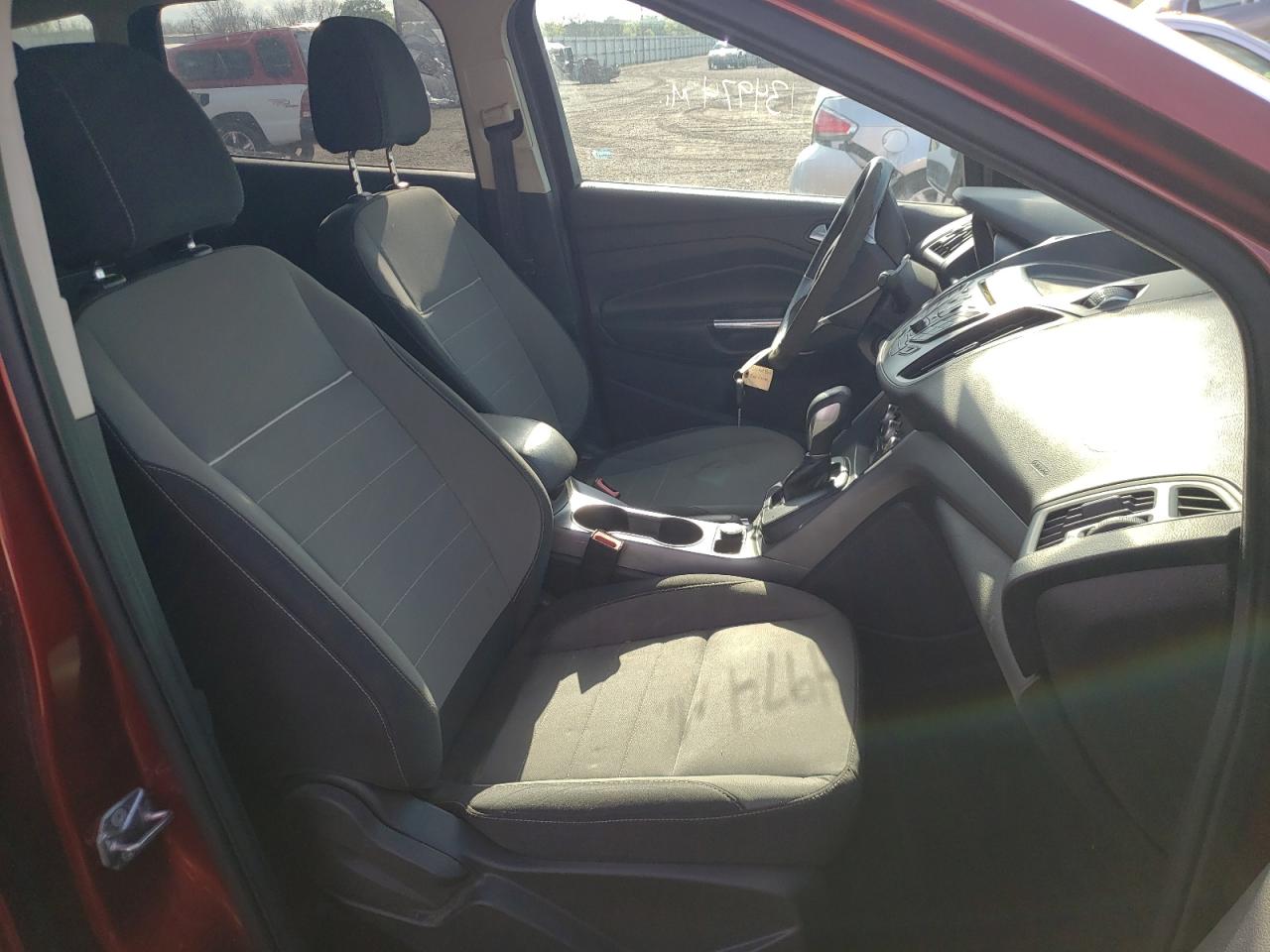 Photo 5 from auction – 2014 FORD ESCAPE SE with VIN 1FMCU0GX8EUD32686