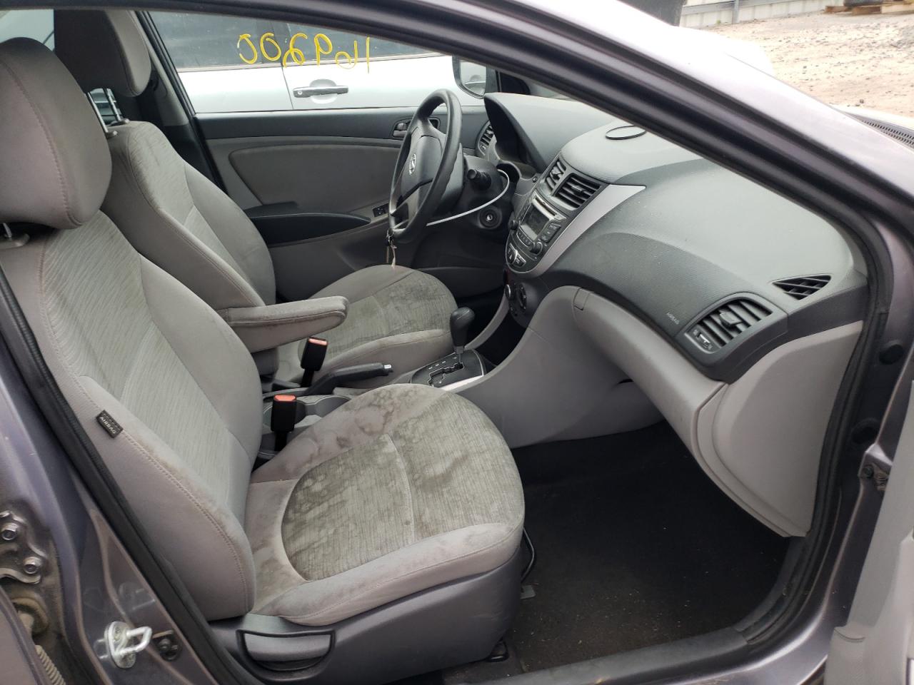 Photo 5 from auction – 2016 HYUNDAI ACCENT SE with VIN KMHCT4AE9GU994068