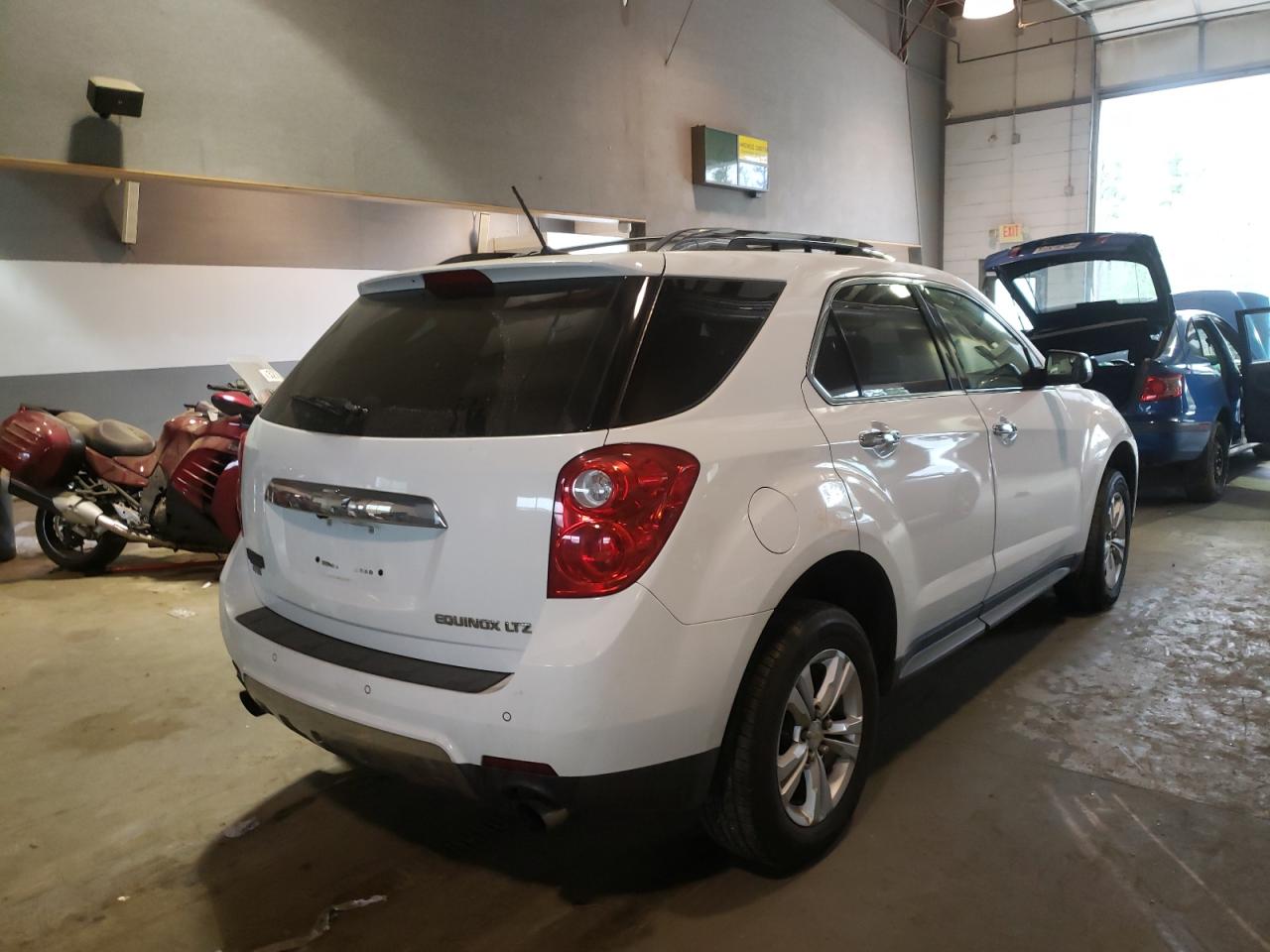 Photo 4 from auction – 2012 CHEVROLET EQUINOX LT with VIN 2GNFLGE55C6104680