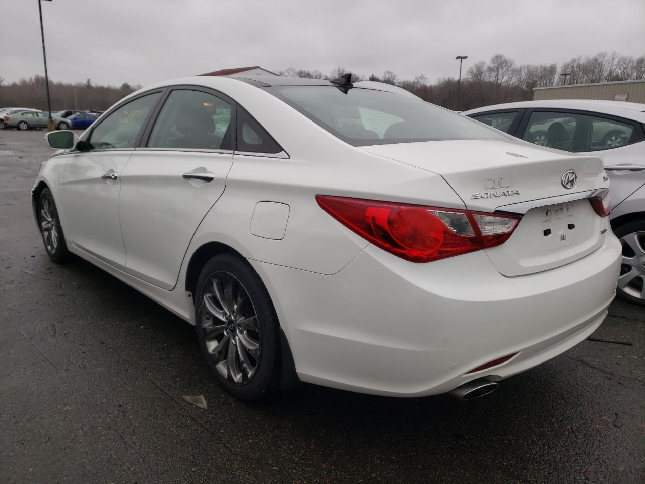 Photo 3 from auction – 2012 HYUNDAI SONATA SE with VIN 5NPEC4AB8CH342114
