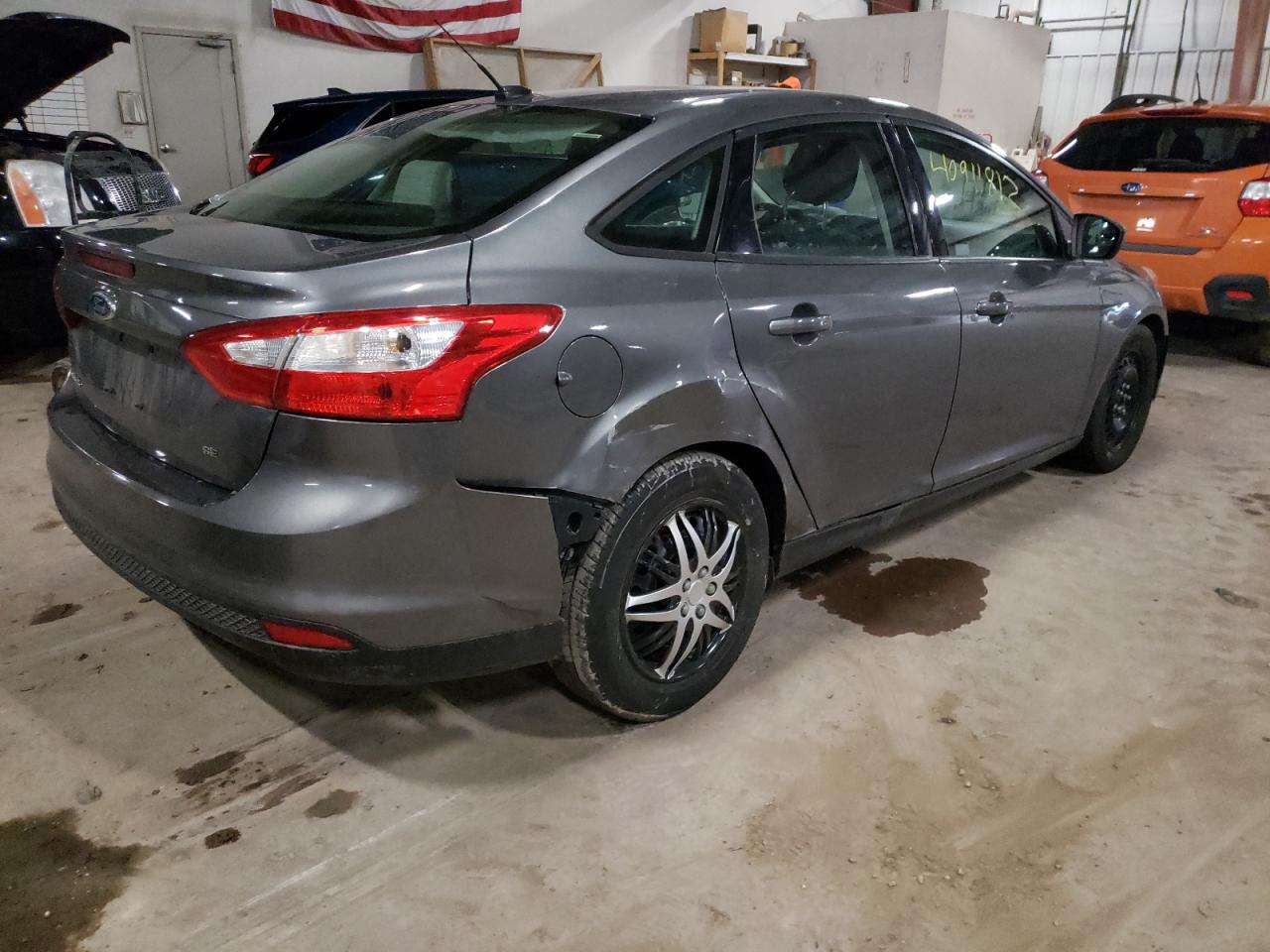 Photo 4 from auction – 2012 FORD FOCUS SE with VIN 1FAHP3F22CL122957