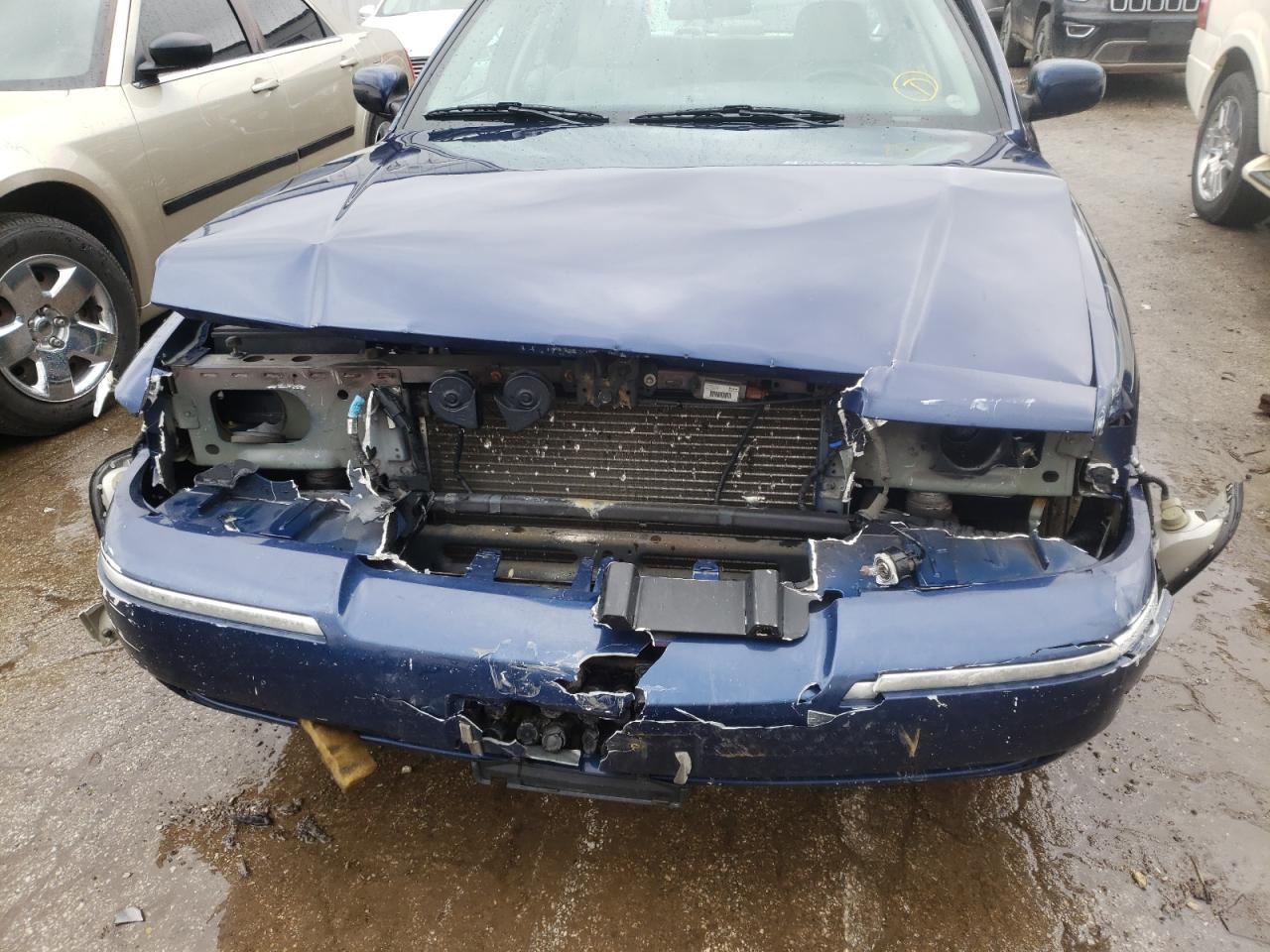 Photo 9 from auction – 2004 MERCURY GRAND MARQ with VIN 2MEFM74W34X635936