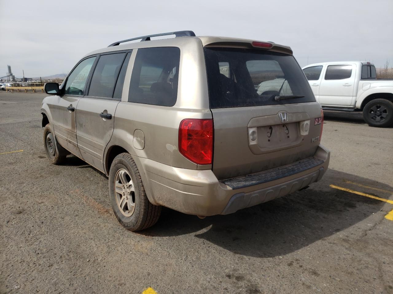 Photo 3 from auction – 2004 HONDA PILOT EXL with VIN 2HKYF18534H613133