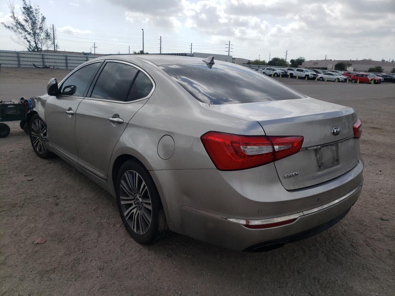 Photo 3 from auction – 2014 KIA CADENZA PR with VIN KNALN4D72E5166878