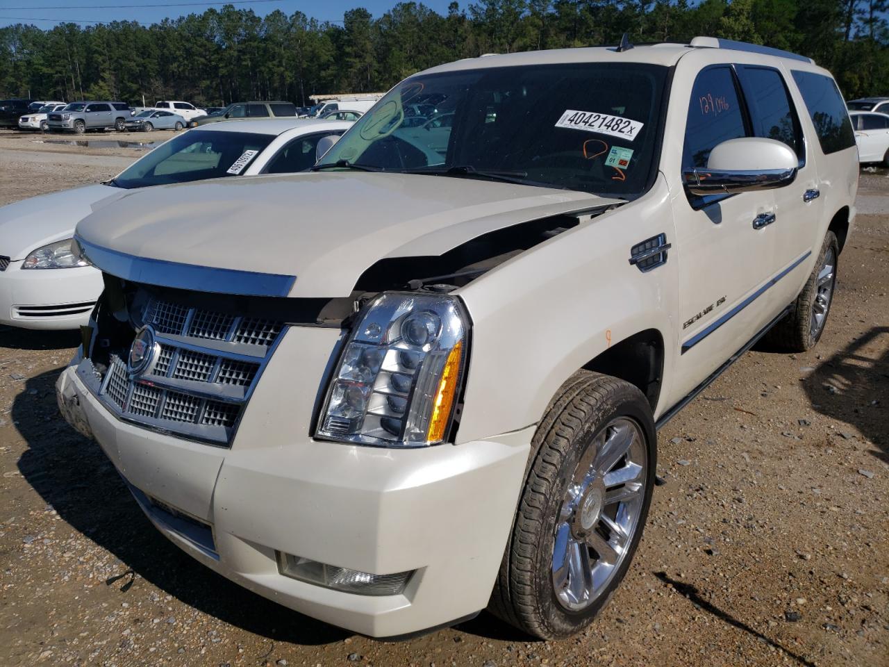 Photo 2 from auction – 2011 CADILLAC ESCALADE E with VIN 1GYS3KEFXBR329080