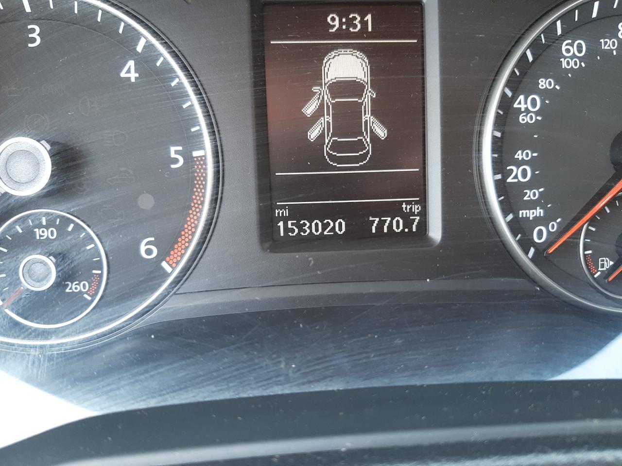 Photo 8 from auction – 2013 VOLKSWAGEN PASSAT SEL with VIN 1VWCN7A30DC017172