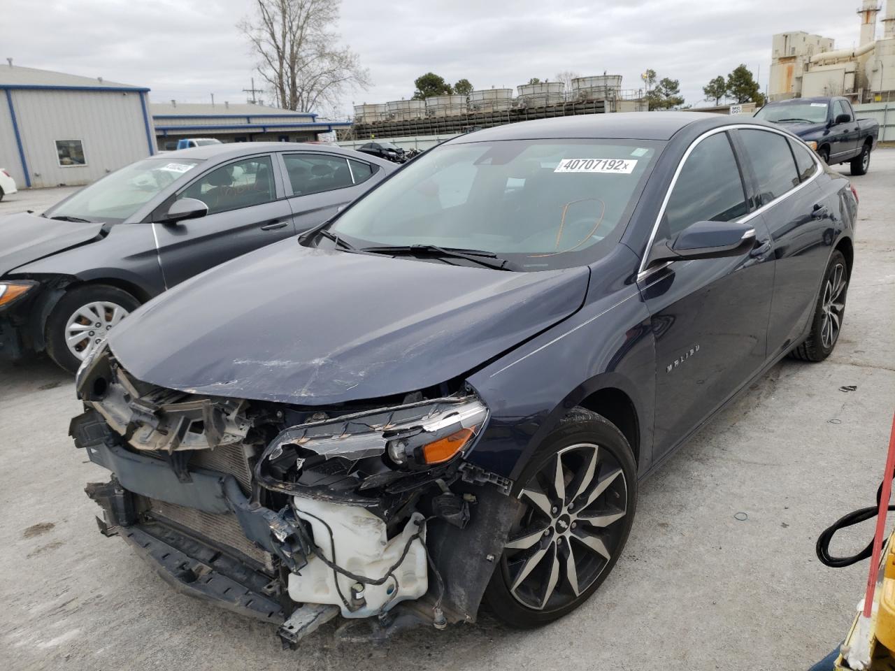 Photo 2 from auction – 2017 CHEVROLET MALIBU LT with VIN 1G1ZE5ST5HF288273